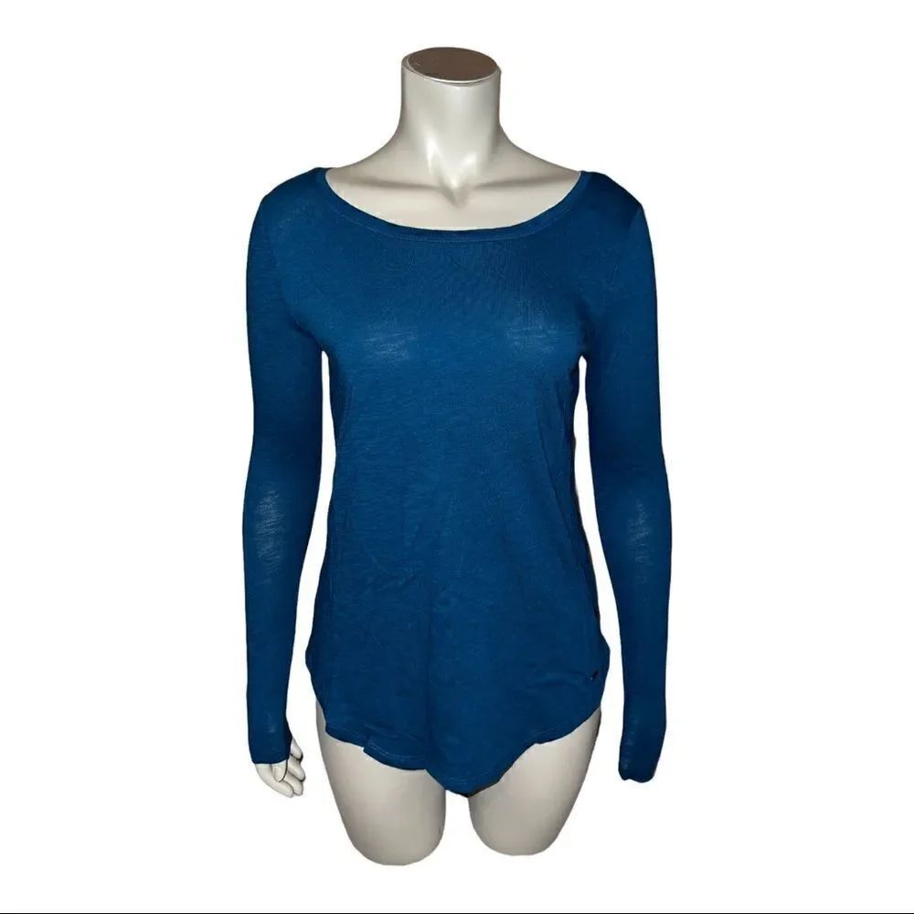 Hollister Women's Teal Cut Out Back Shirt Must Have Collection Small NWT